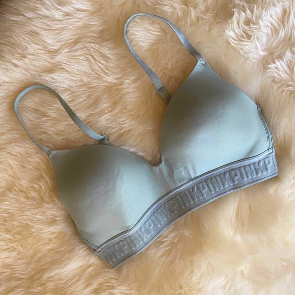 PINK Victoria’s Secret 34B mint soft cup bra